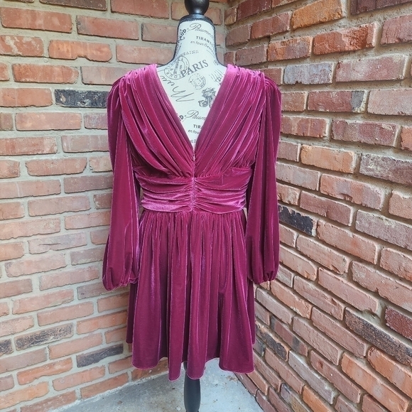 Gianni Bini Mariah 3/4 Sleeve Plunging V-Neck Velvet A-Line Dress Size 10 NWT - Picture 5 of 10